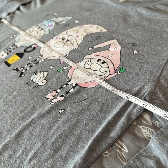 🎄ST JUDE’S CHILDREN’S HOSPITAL women’s Christmas shirt, Small - Picture 4 of 8